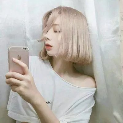 圈子里的男孩
